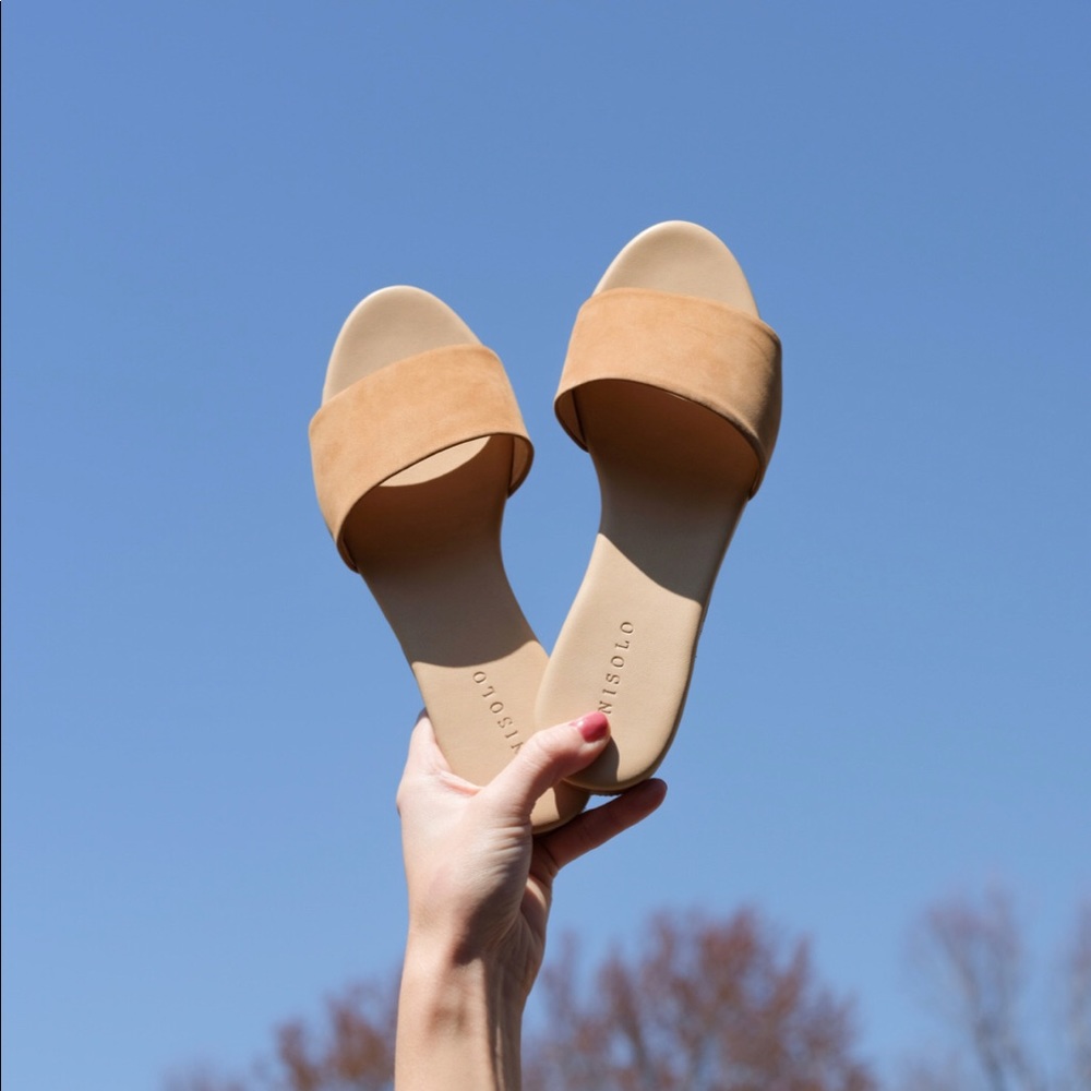 Nisolo Isla Slide in Sand